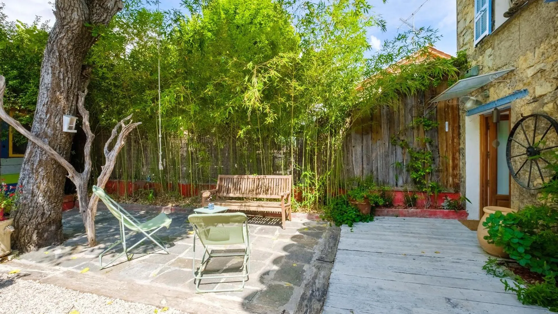 Le Jardin Des Oiseaux Διαμέρισμα Clans