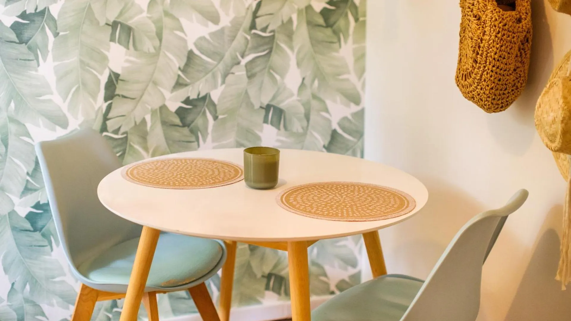 Le Jardin Des Oiseaux Apartment Clans